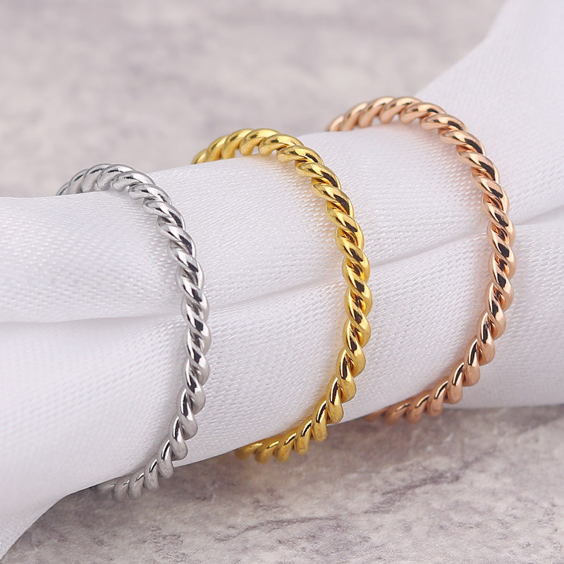 Anello minimalista in acciaio  - Wedding Zone recensione e prezzo